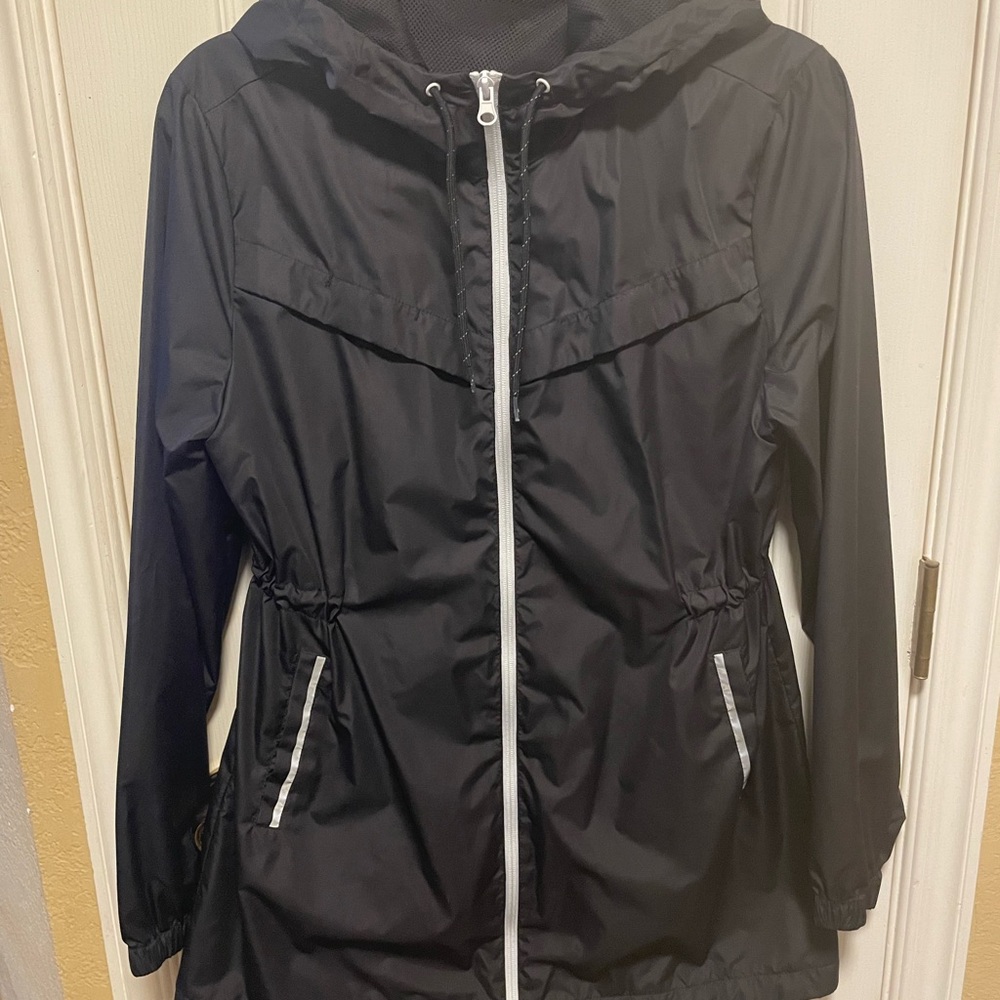 Xersion Women's Black Lightweight Running Windbreaker Jacket